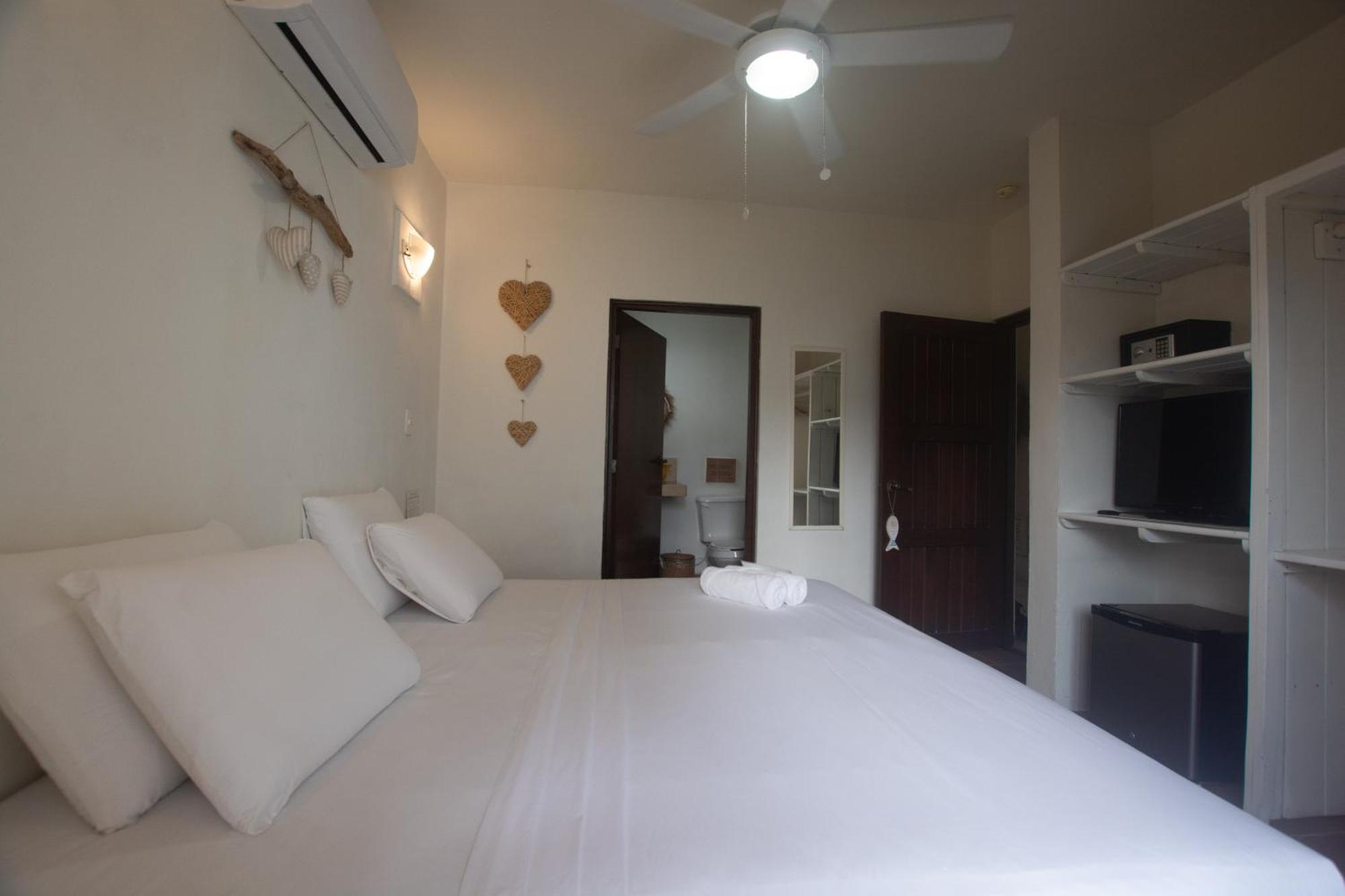 מאהאהואל Hotel Boutique Pachamama (Adults Only) מראה חיצוני תמונה
