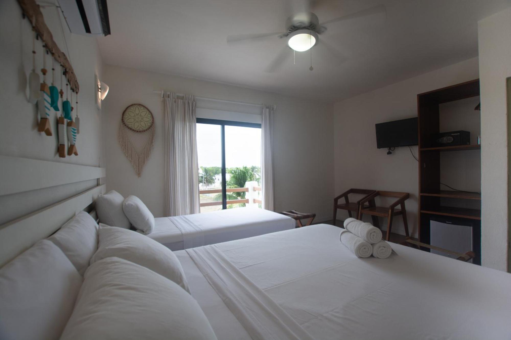 מאהאהואל Hotel Boutique Pachamama (Adults Only) מראה חיצוני תמונה