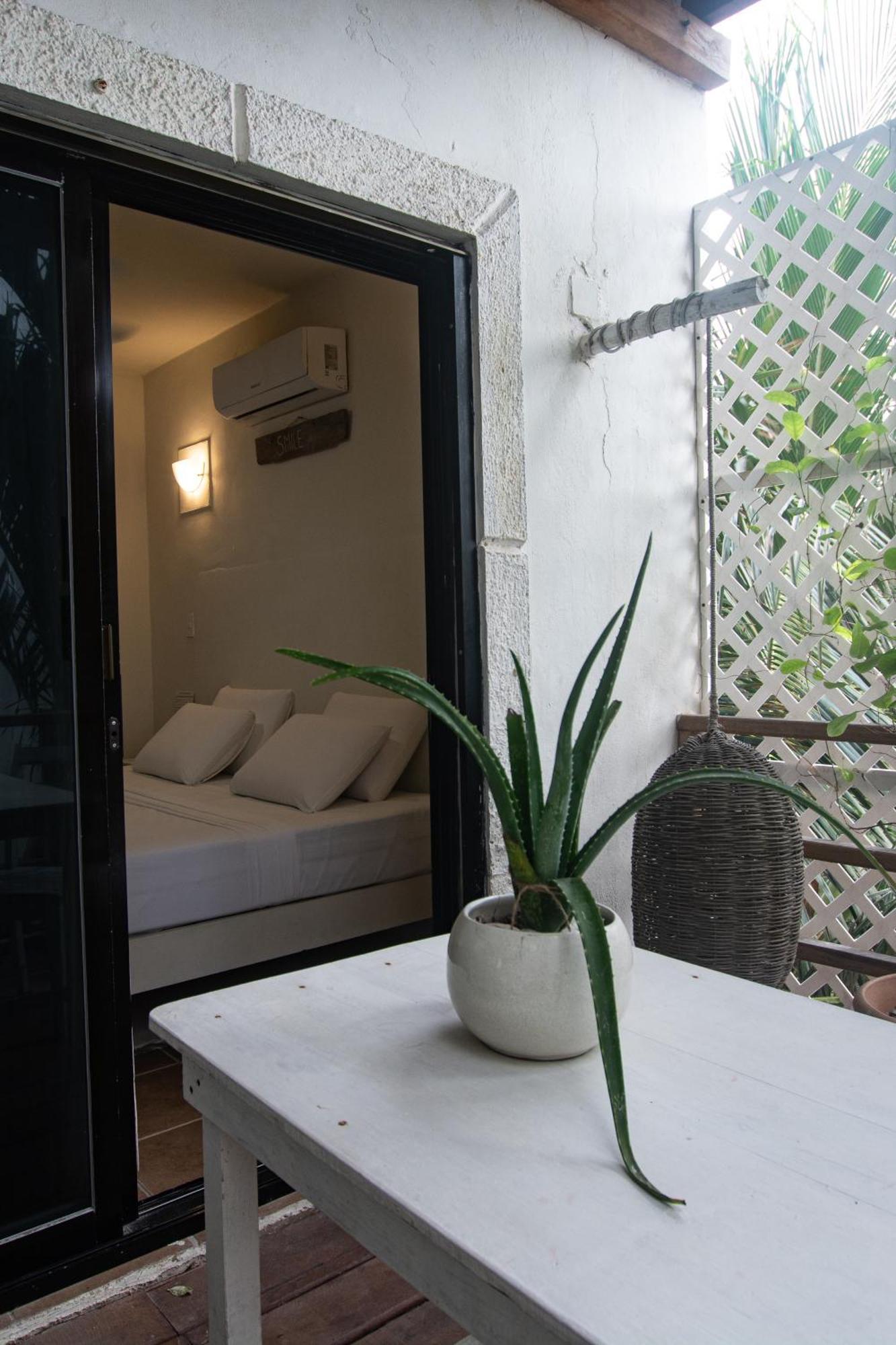 מאהאהואל Hotel Boutique Pachamama (Adults Only) מראה חיצוני תמונה